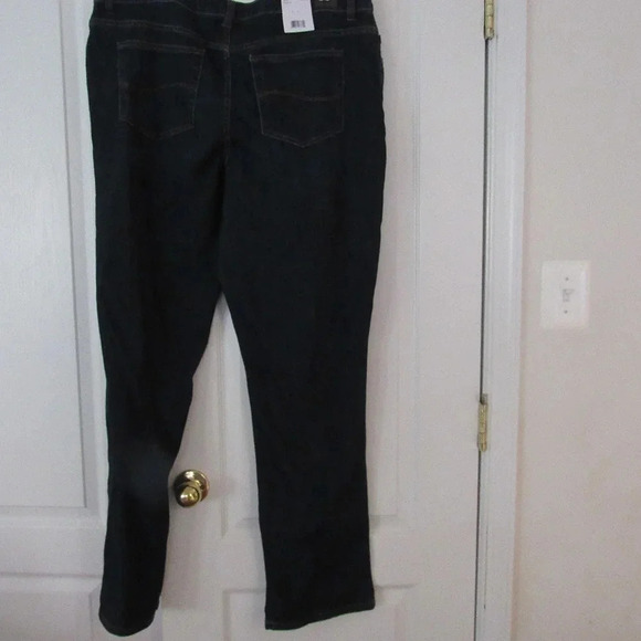 NWT LEE Verona Straight Relaxed Fit Jeans Size 18L - Picture 4 of 8